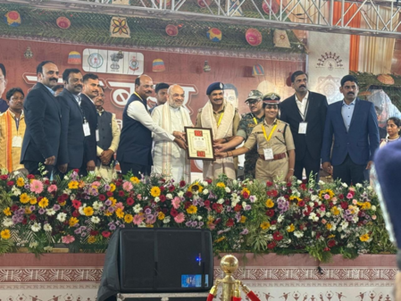 नक्सल विरोधी अभियानासाठी अमित शाह यांची तेलंगाना पोलिसांची प्रशंसा
