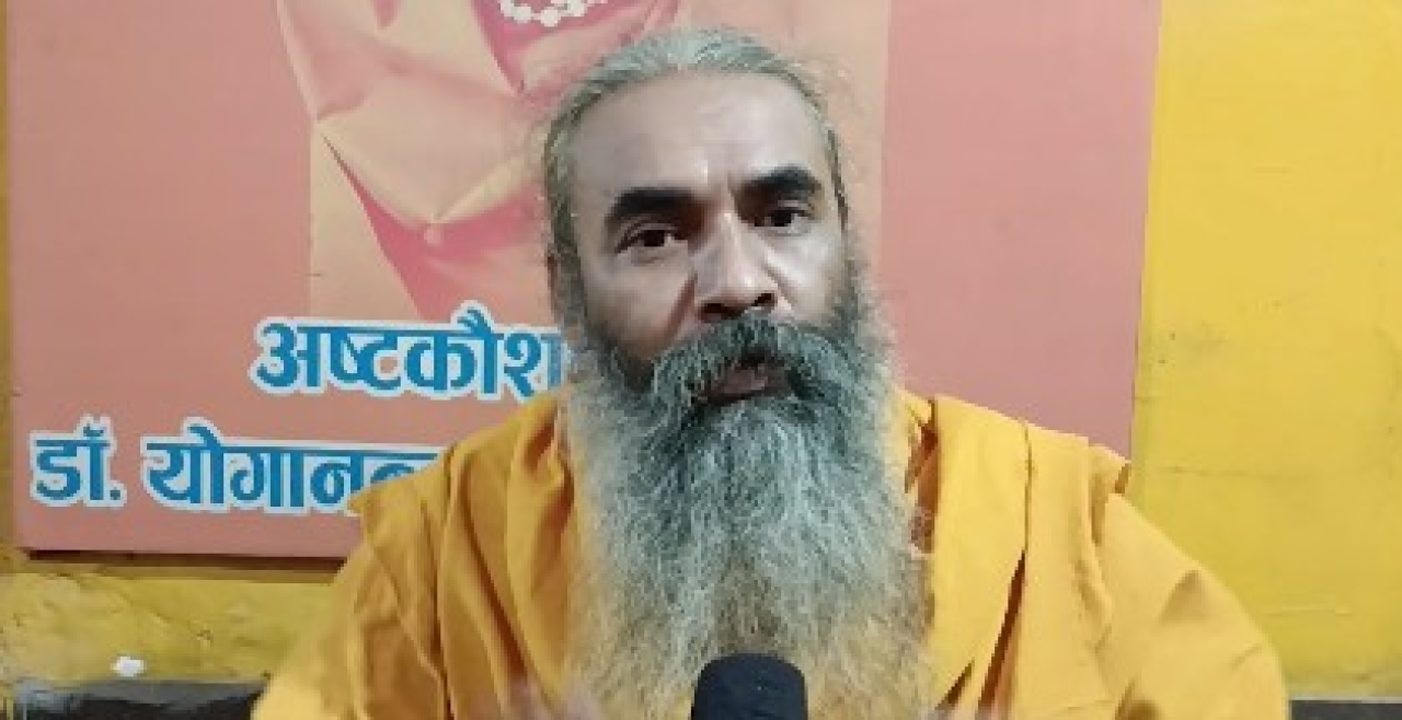 नमाज विवाद: सीएम योगीच्या विधानावर संत समाजाचा आनंद, सीपीआय(एम)ची टीका