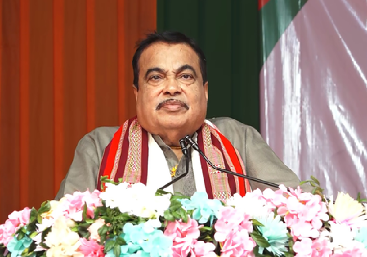 नितिन गडकरी बसने करणार सफर, पीएम मोदींच्या आवाहनानंतर महत्त्वाचा निर्णय