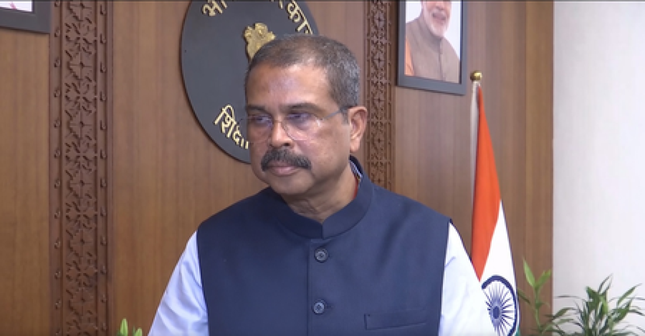 पश्चिम बंगाल आणि असममध्ये जनतेचा विश्वास एक जबाबदारी आहे: धर्मेंद्र प्रधान पश्चिम बंगाल आणि असममध्ये जनतेचा विश्वास एक जबाबदारी आहे: धर्मेंद्र प्रधान
