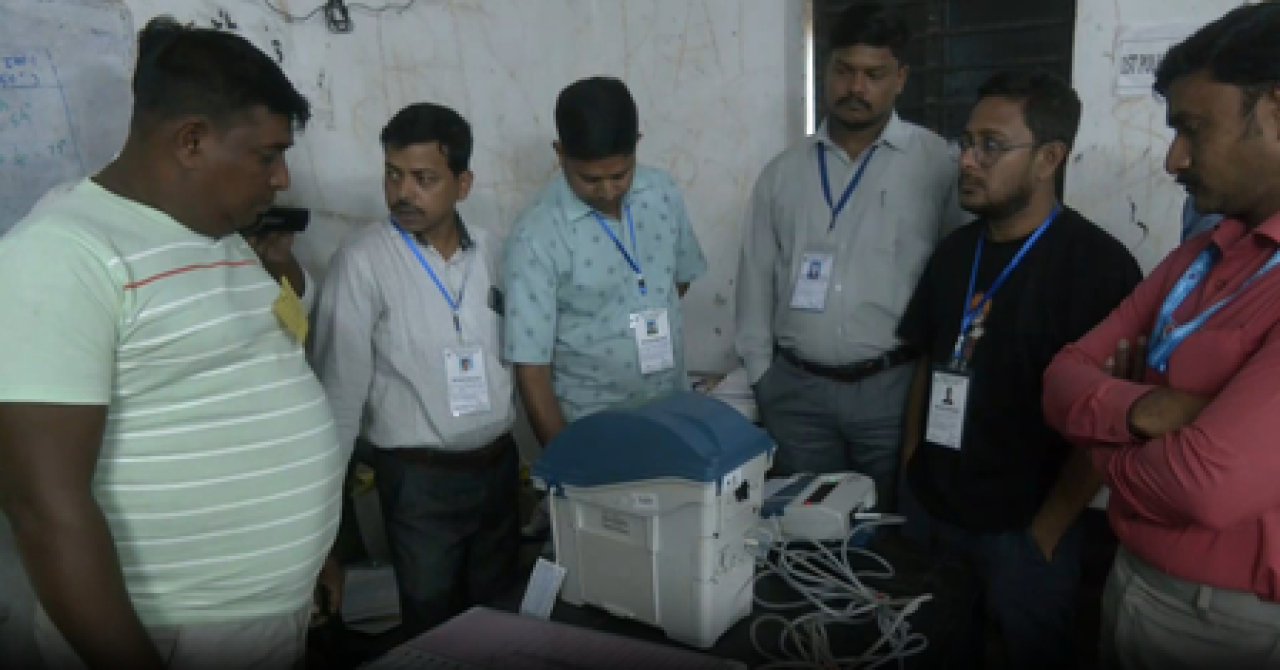 पश्चिम बंगालमध्ये 15 मतदान केंद्रांवर पुन्हा मतदान