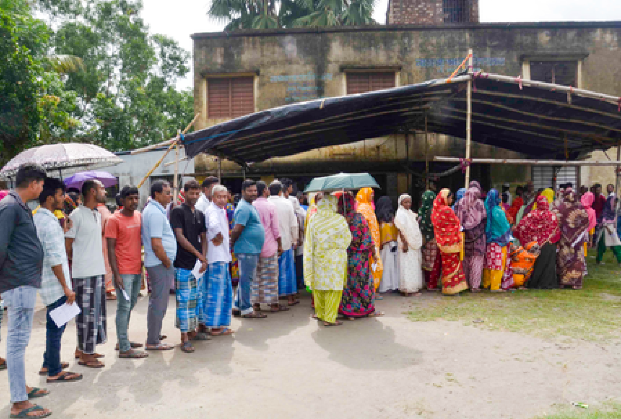 पश्चिम बंगालमध्ये पुनर्मतदानात 90.61% मतदानाची नोंद