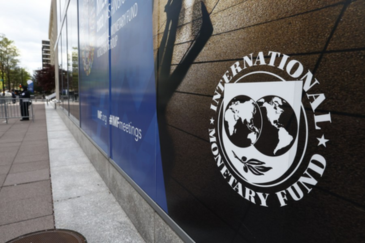 पाकिस्तानच्या आर्थिक स्थिरतेसाठी IMF ची महत्त्वाची चर्चा