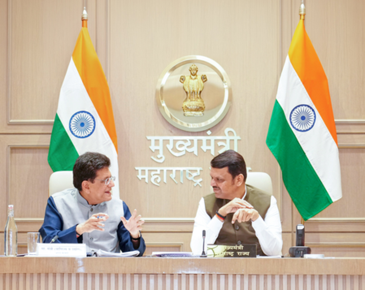फडणवीस मुंबईच्या कायापलटासाठी महत्त्वाची पावले उचलत आहेत: गोयल