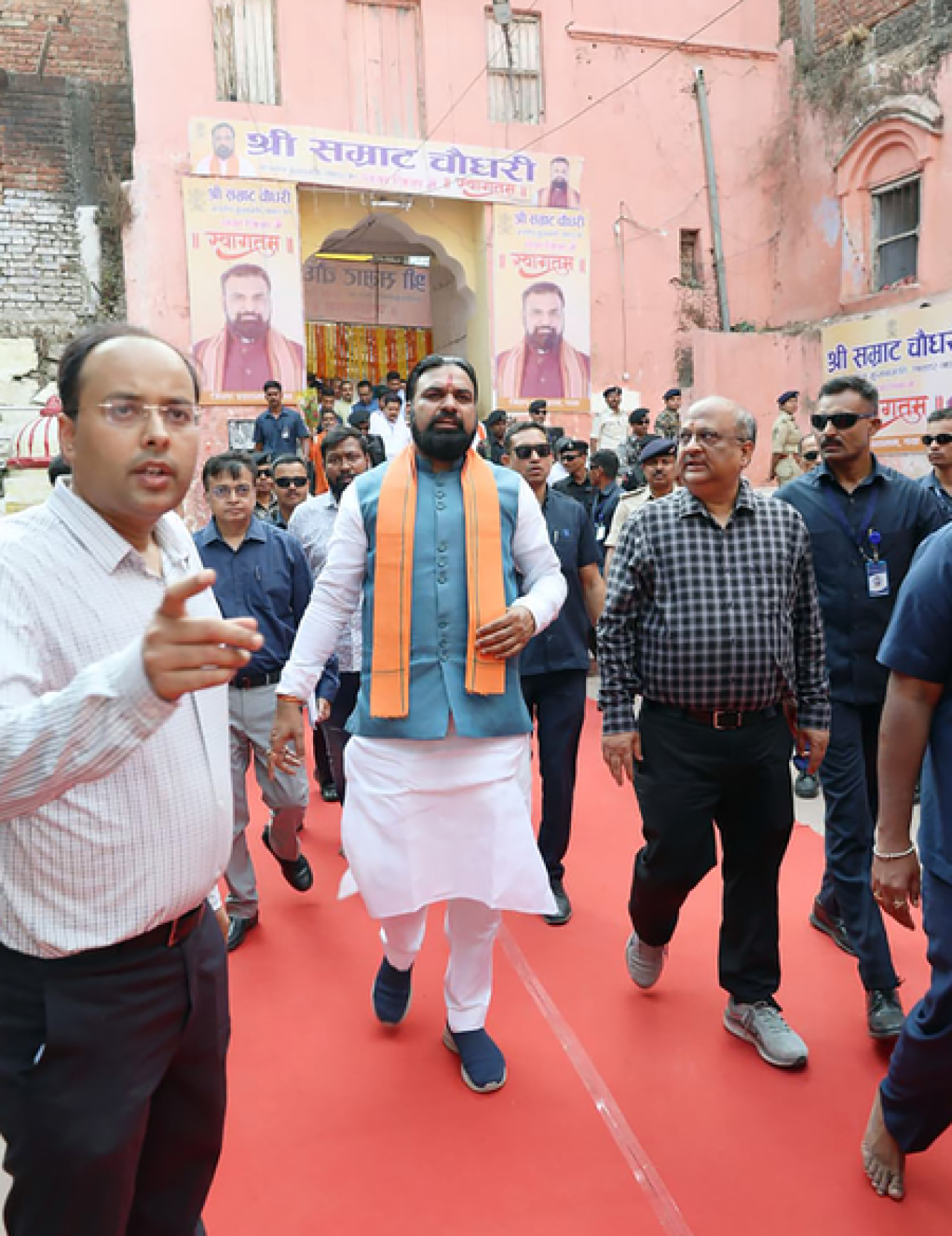 बुद्ध पूर्णिमा निमित्त मुख्यमंत्री चौधरींची विष्णुपद मंदिरातील पूजा