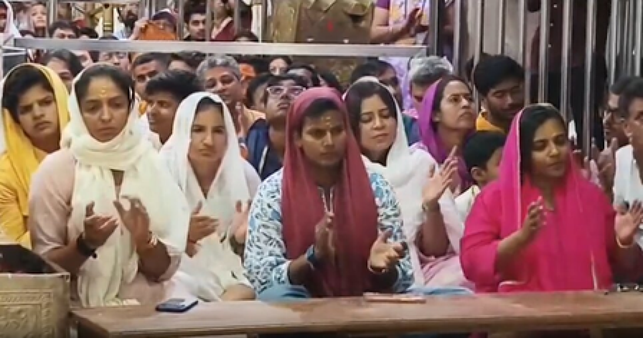 भारतीय महिला क्रिकेट संघाने महाकालाचे आशीर्वाद घेतले