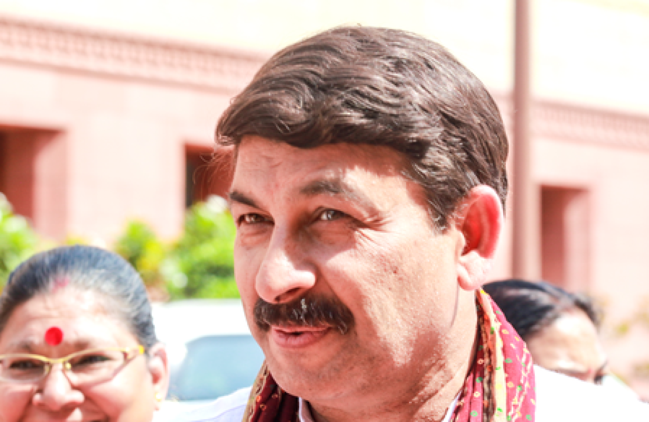 मनोज तिवारीने केजरीवालाविरुद्ध अवमानना कार्यवाहीचे स्वागत केले