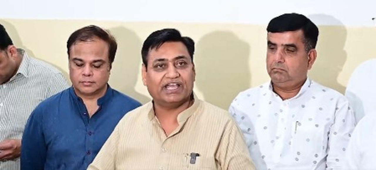राजस्थान कांग्रेसने केरलमध्ये विजयाचे स्वागत केले