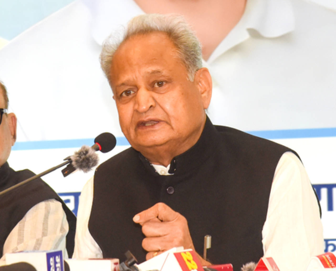 राजस्थान: भाजपा विधायकावर सरकारी अभियंता मारहाणचा आरोप, गहलोतांची निष्पक्ष चौकशीची मागणी