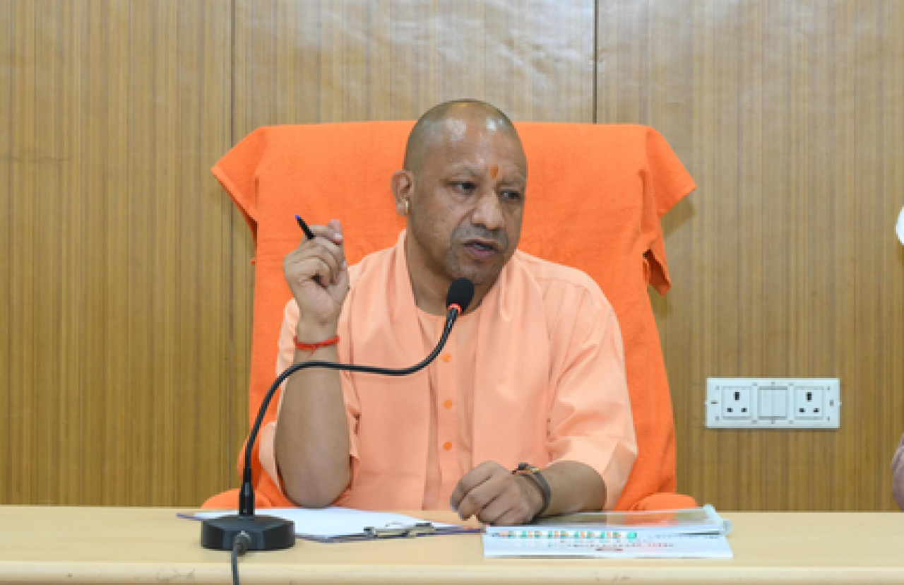 विकास कार्यांमध्ये गुणवत्ता आणि वेळेची पाळणी आवश्यक: सीएम योगी आदित्यनाथ