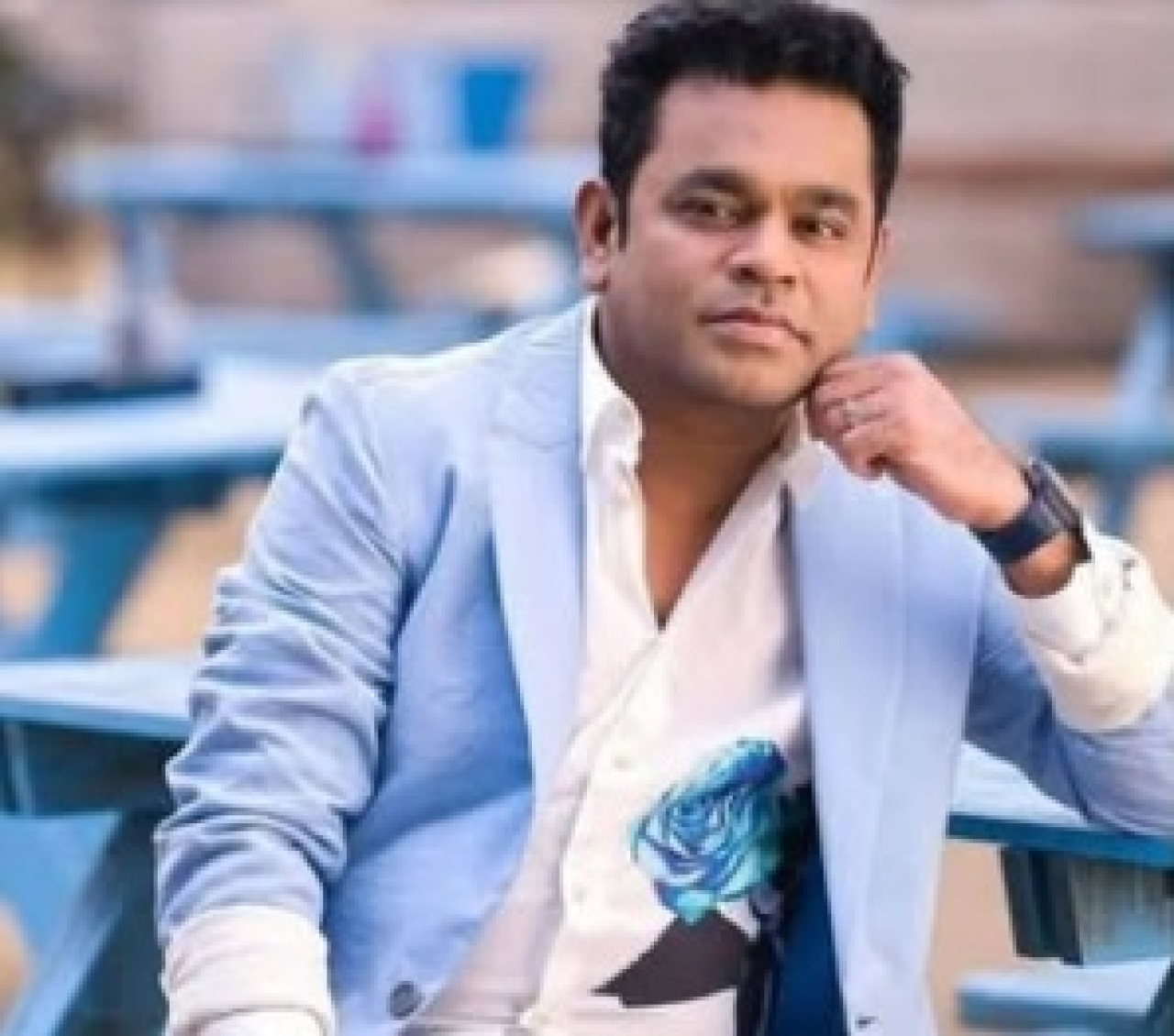 विजयच्या निवडणुकीतील यशावर कलाकारांची शुभेच्छा
