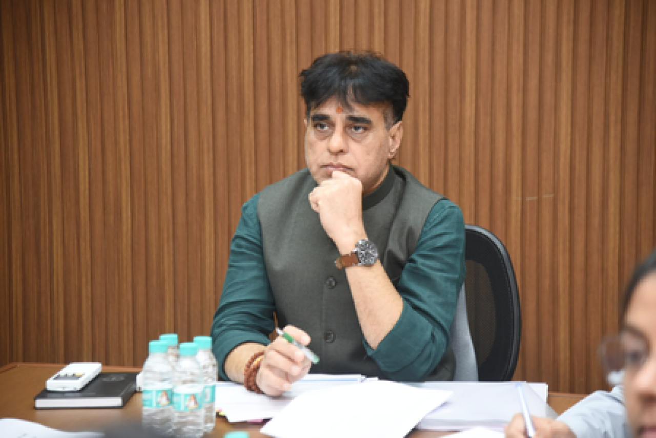 विद्यार्थ्यांच्या भविष्याबद्दल कोणताही समजुतीचा प्रश्न नाही: गुजरातचे आरोग्य मंत्री