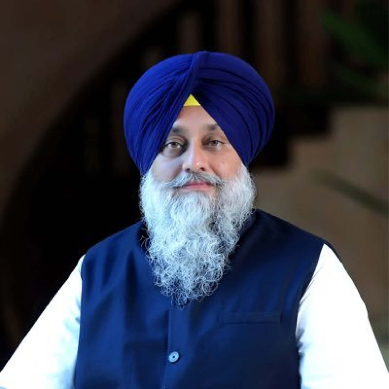 संदीप पाठकवर एफआयआर, सुखबीर बादलांचा ‘आप’वर आरोप