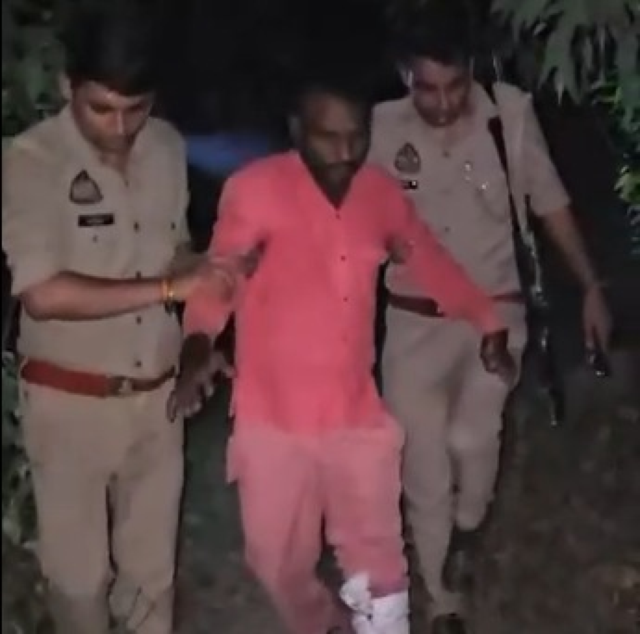 उत्तर प्रदेश: हरदोईमध्ये पोलिस आणि मोटरसायकल चोरांमध्ये मुठभेड़, चार जणांना अटक
