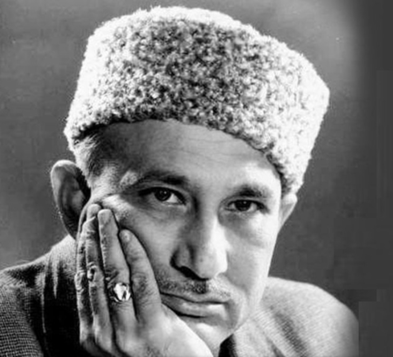ख्वाजा अहमद अब्बास: समानांतर सिनेमा के अग्रदूत आणि ‘सदी के महानायक’ अमिताभ बच्चनचे मार्गदर्शक