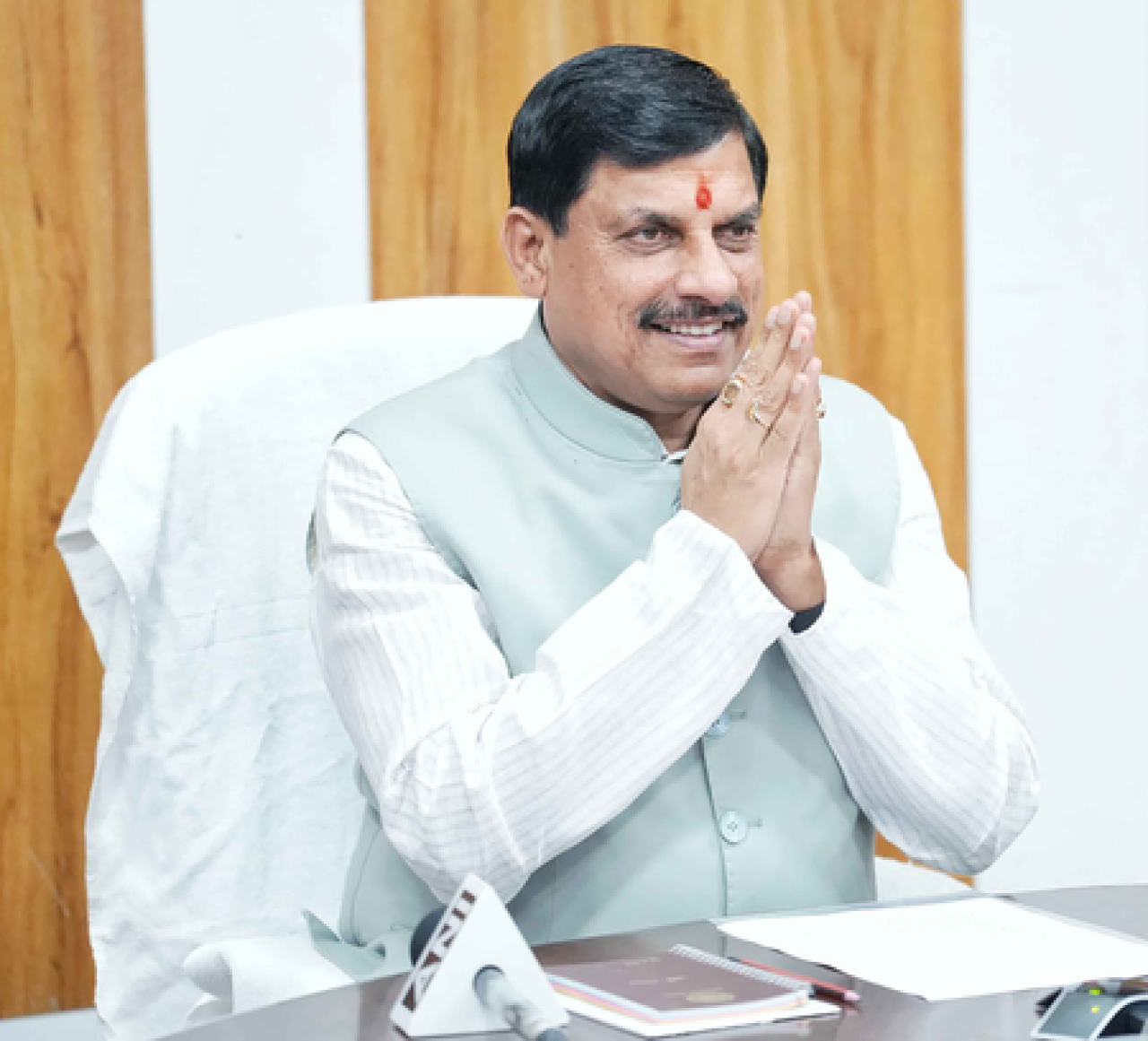 मध्य प्रदेश सरकारचा मोठा निर्णय, टू चाइल्ड धोरण रद्द करण्याचे निर्देश