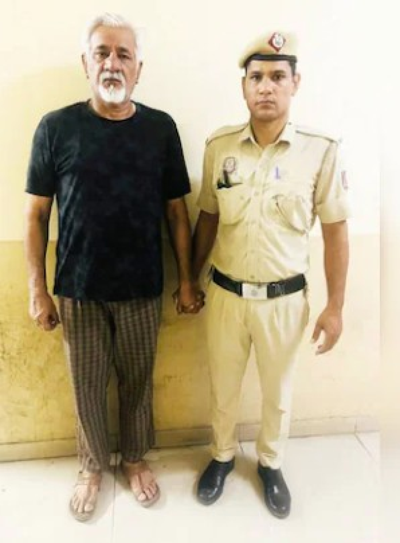 मालवीय नगर अग्निकांडाचा मुख्य आरोपी लवकेश बजाज पुर्वीही गेला आहे जेलमध्ये