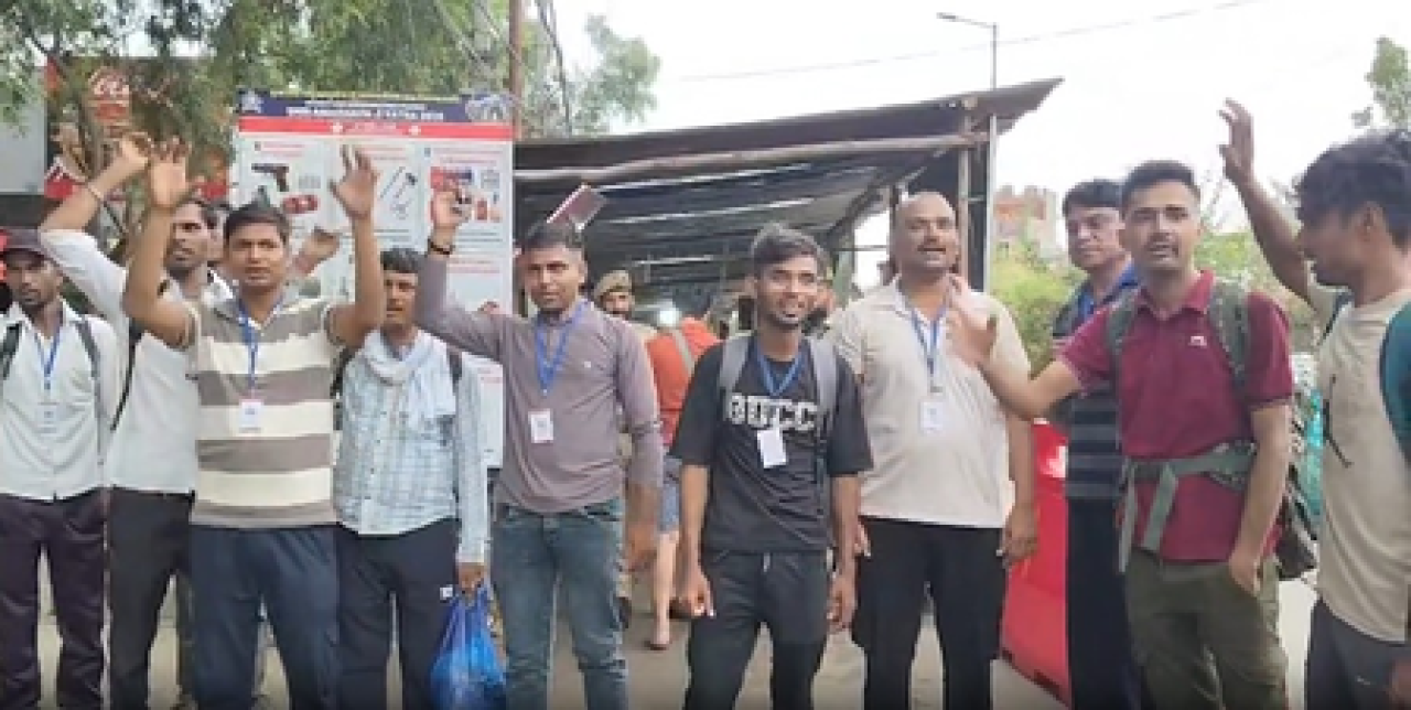अमरनाथ यात्रा बालटाल रूटवर रोखली, तीर्थयात्र्यांनी व्यक्त केले अनुभव अमरनाथ यात्रा बालटाल रूटवर रोखली, तीर्थयात्र्यांनी व्यक्त केले अनुभव
