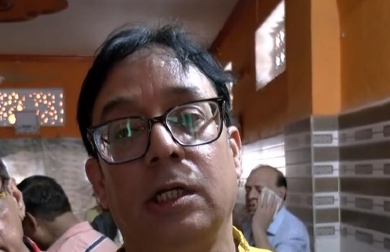 अयोध्या: 200 चांदीच्या ईंटांच्या दानावर सिंधी समाजाची प्रतिक्रिया अयोध्या: 200 चांदीच्या ईंटांच्या दानावर सिंधी समाजाची प्रतिक्रिया