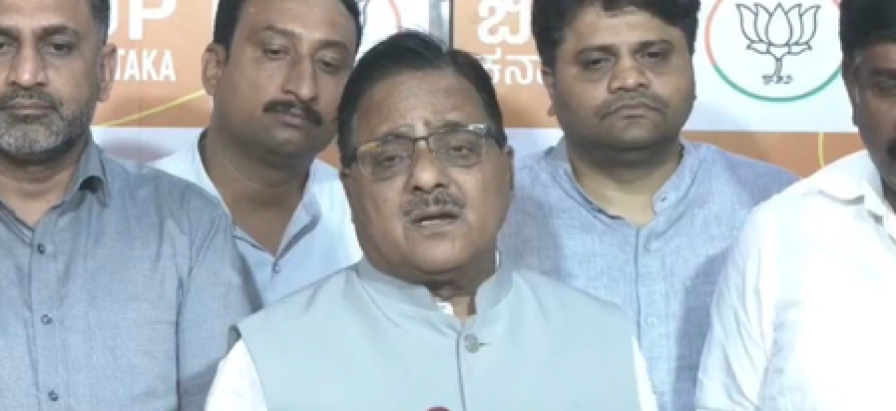 कर्नाटकमध्ये धार्मिक स्थळांवरील एन्यूमरेशन फॉर्मवर भाजपाची आपत्ती