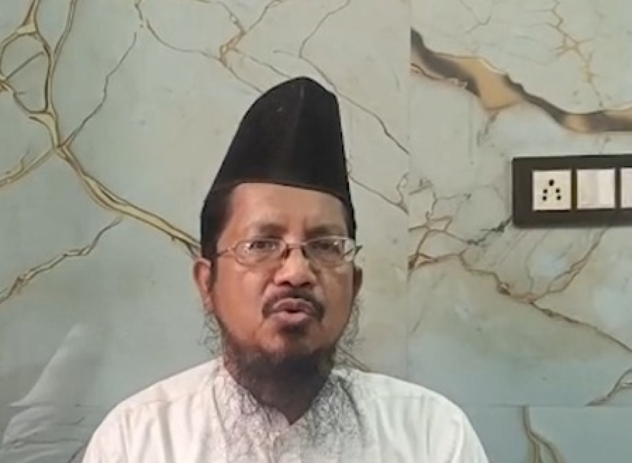 जम्मू-कश्मीरच्या पाठ्यपुस्तकांमध्ये आतंकवाद्यांचा महिमामंडन, मौलाना शहाबुद्दीनने तात्काळ प्रतिबंधाची मागणी केली जम्मू-कश्मीरच्या पाठ्यपुस्तकांमध्ये आतंकवाद्यांचा महिमामंडन, मौलाना शहाबुद्दीनने तात्काळ प्रतिबंधाची मागणी केली