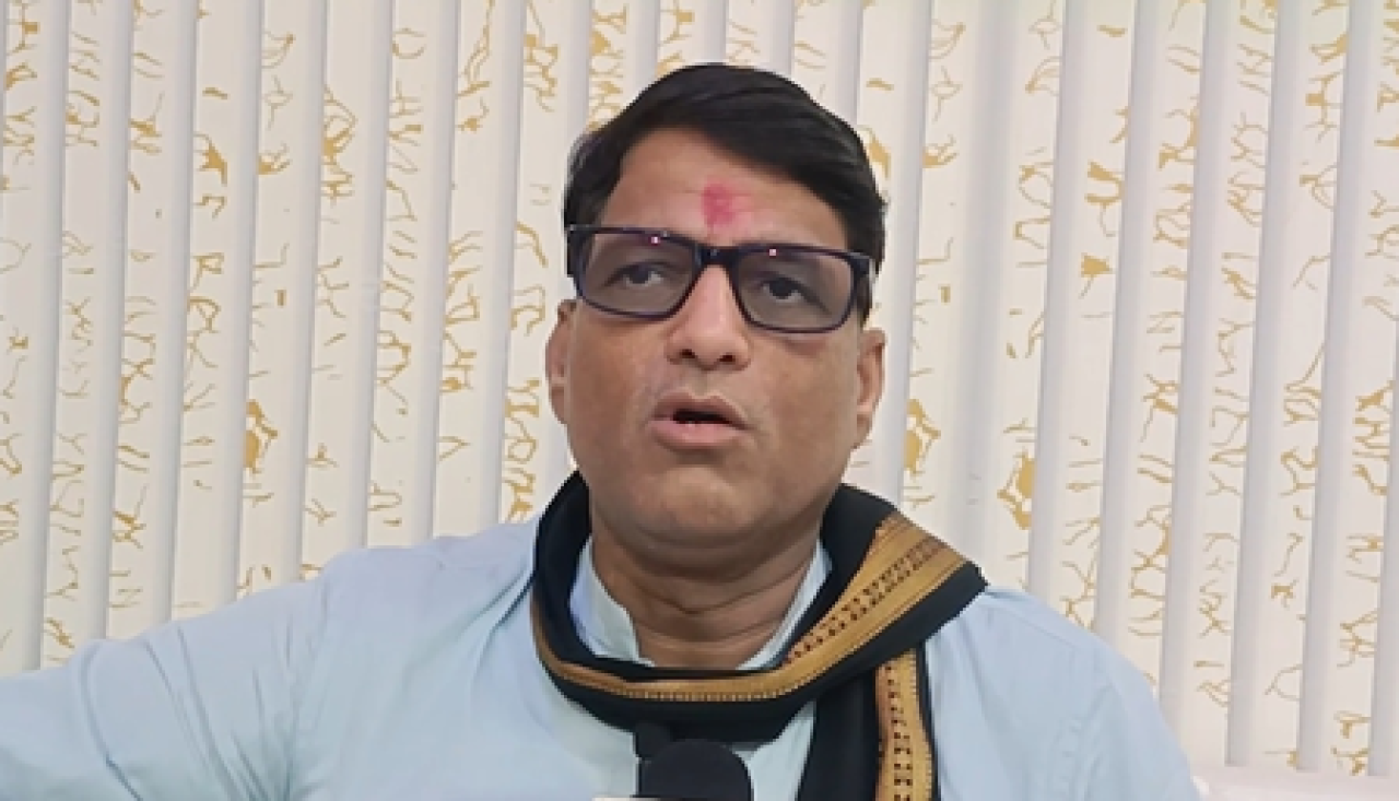 दतियामध्ये भय आणि भ्रष्टाचाराची समस्या, जनता बदलावाची इच्छुक: दामोदर सिंह यादव दतियामध्ये भय आणि भ्रष्टाचाराची समस्या, जनता बदलावाची इच्छुक: दामोदर सिंह यादव