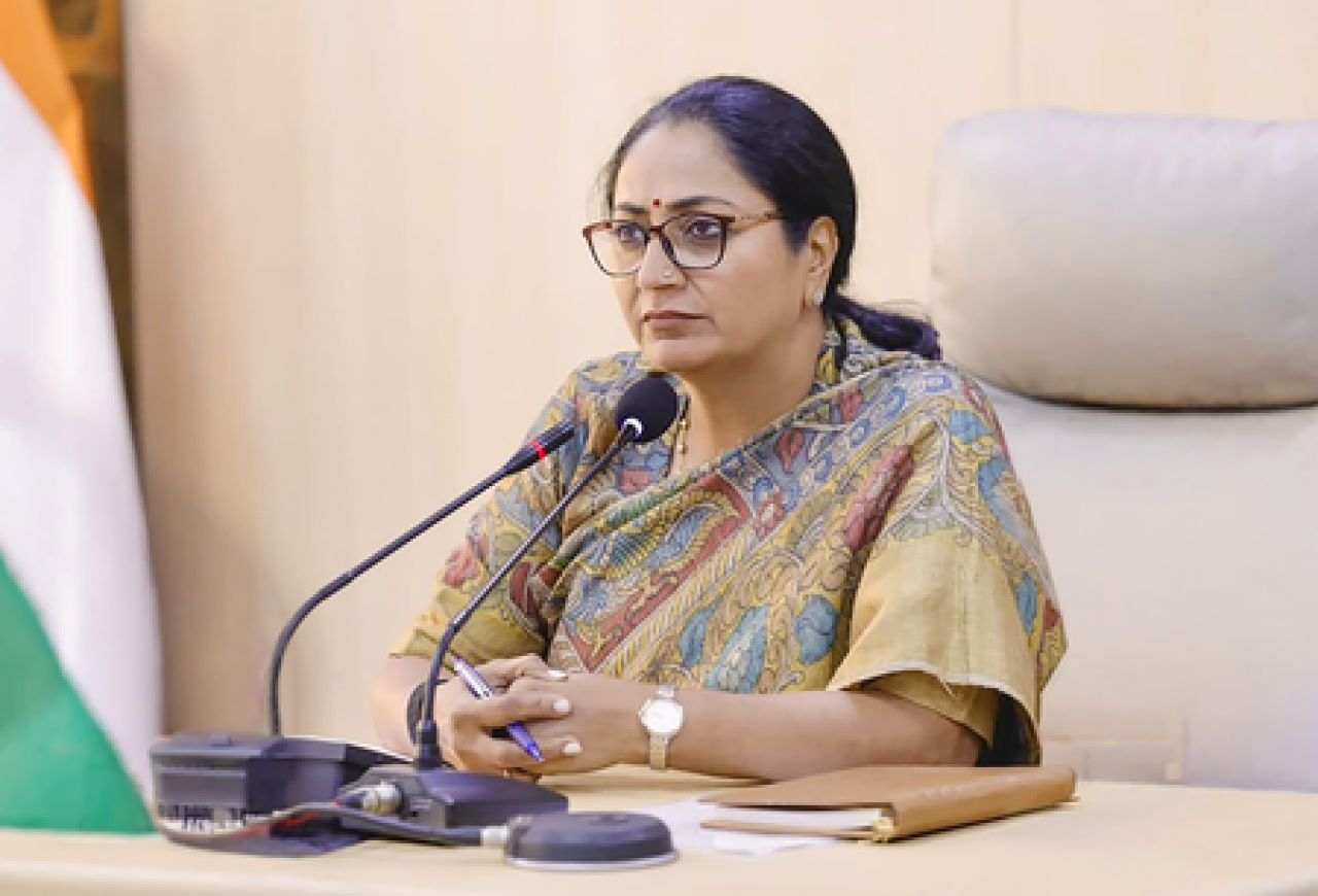 मुख्यमंत्री रेखा गुप्ता यांच्या निर्देशानुसार दिल्ली सफाई कर्मचारी आयोगाचे पुनर्गठन मुख्यमंत्री रेखा गुप्ता यांच्या निर्देशानुसार दिल्ली सफाई कर्मचारी आयोगाचे पुनर्गठन