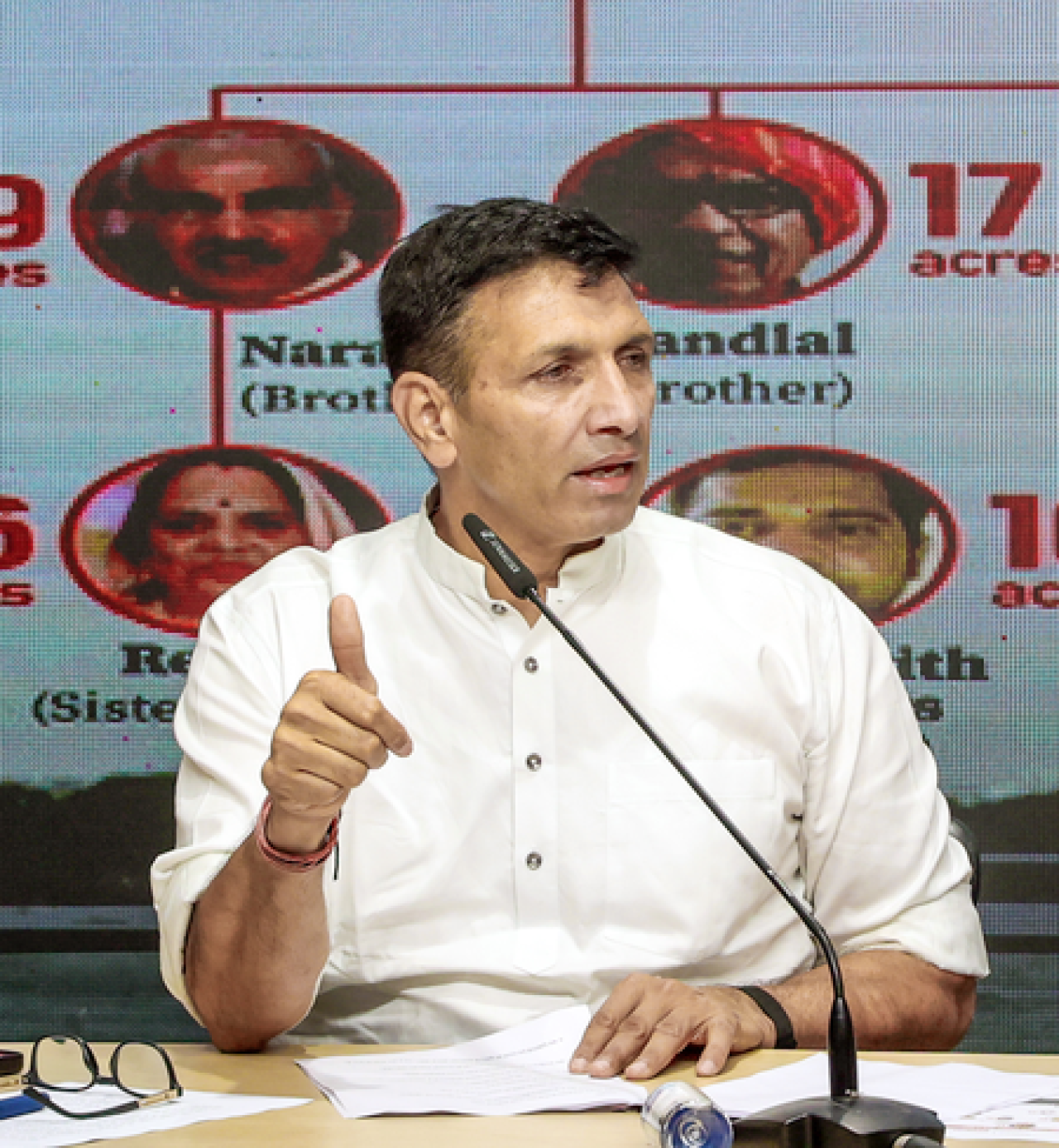 राहुल गांधीच्या अटकेच्या विरोधात भोपालमध्ये काँग्रेसचा जोरदार प्रदर्शन