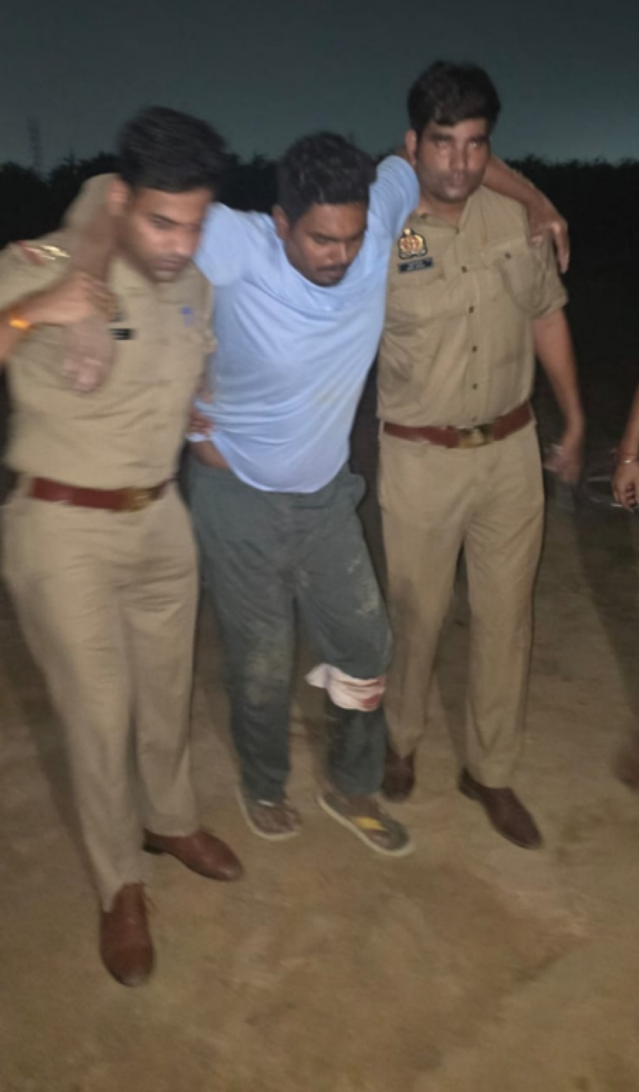 गाजियाबादमध्ये पोलिसांची मुठभेड़, चेन स्नॅचिंगचा आरोपी जखमी, साथीदार फरार