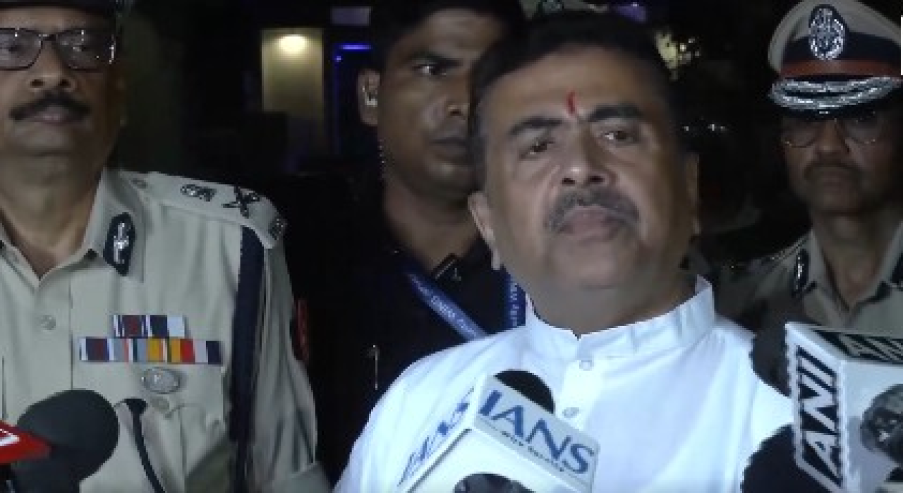 नेपाल बाढ़: पश्चिम बंगालच्या 39 लापता पर्यटकांपैकी 2 चा शोध लागला, 37 अजूनही लापता नेपाल बाढ़: पश्चिम बंगालच्या 39 लापता पर्यटकांपैकी 2 चा शोध लागला, 37 अजूनही लापता