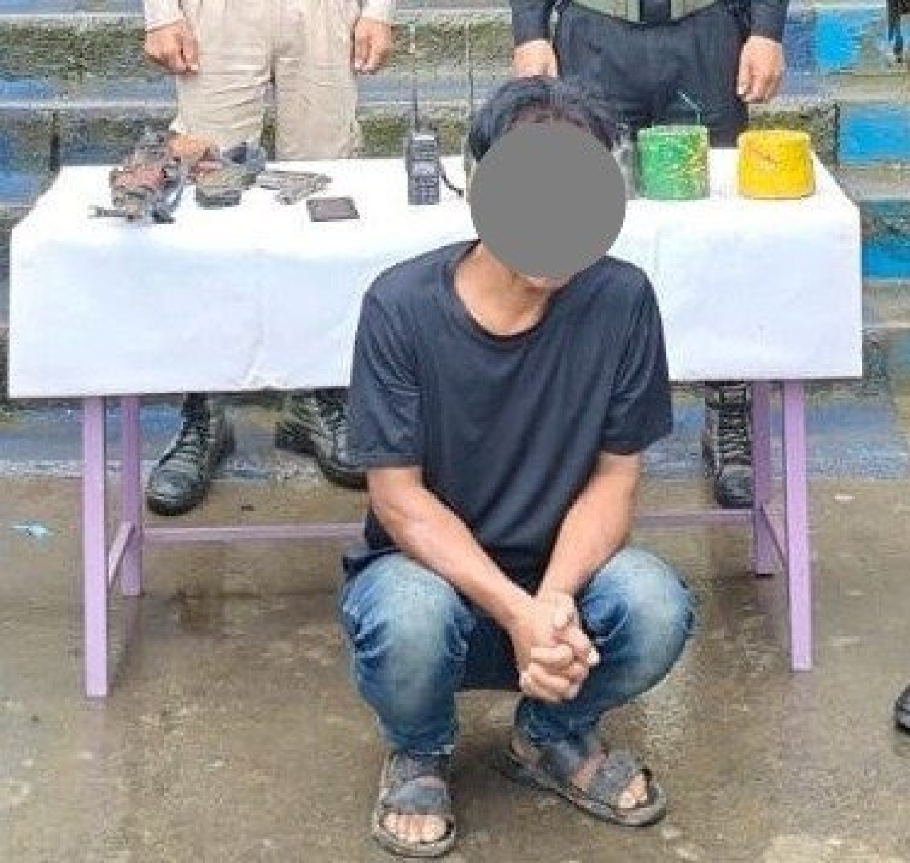 मणिपुर: उग्रवादी संघटनेचा प्रमुख अटक, मोठ्या प्रमाणात शस्त्रसाठा जप्त