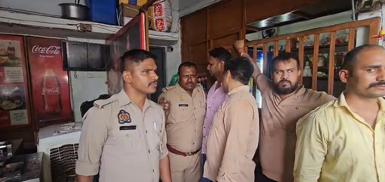 लखनऊ: पत्नी आणि बहिणीची हत्या करून पतीने घेतली आत्महत्या लखनऊ: पत्नी आणि बहिणीची हत्या करून पतीने घेतली आत्महत्या