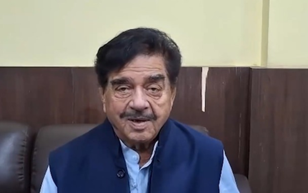 शत्रुघ्न सिन्हा आणि लालू यादव यांची भेट, जुनी दोस्ती कायम आहे शत्रुघ्न सिन्हा आणि लालू यादव यांची भेट, जुनी दोस्ती कायम आहे