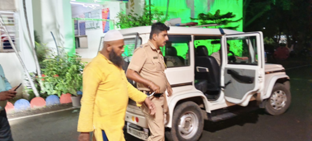 सांगलीत डबल मर्डरची घटना, कचरा फेकण्यावरून झाला हल्ला सांगलीत डबल मर्डरची घटना, कचरा फेकण्यावरून झाला हल्ला