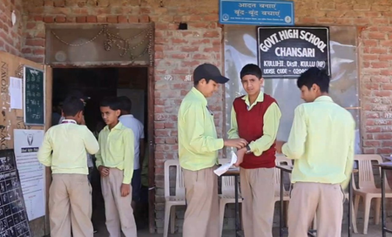 हिमाचल: सात वर्षांनंतरही चंसारी शाळेचे भवन अद्याप अपूर्ण, विद्यार्थ्यांच्या शिक्षणावर संकट
