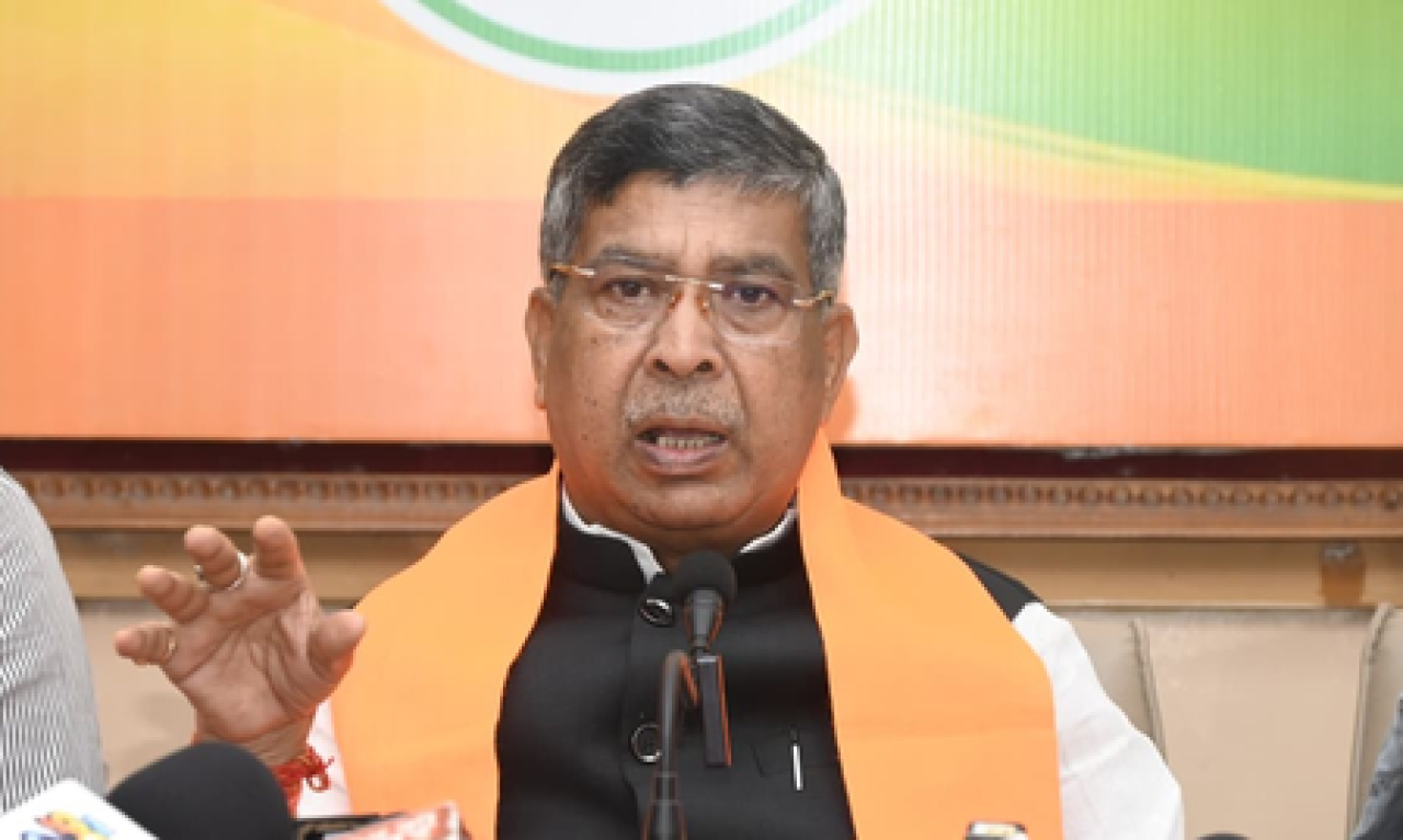 काँग्रेसने निवडणूक आयोगाबद्दल केलेल्या भ्रामक विधानांसाठी देशातून माफी मागावी: आदित्य साहू
