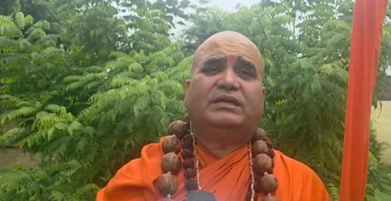 चित्रकूटमध्ये शंकराचार्यांची चिंतेची भावना, मंदाकिनीच्या प्रकोपाबद्दल व्यक्त केली चिंता चित्रकूटमध्ये शंकराचार्यांची चिंतेची भावना, मंदाकिनीच्या प्रकोपाबद्दल व्यक्त केली चिंता