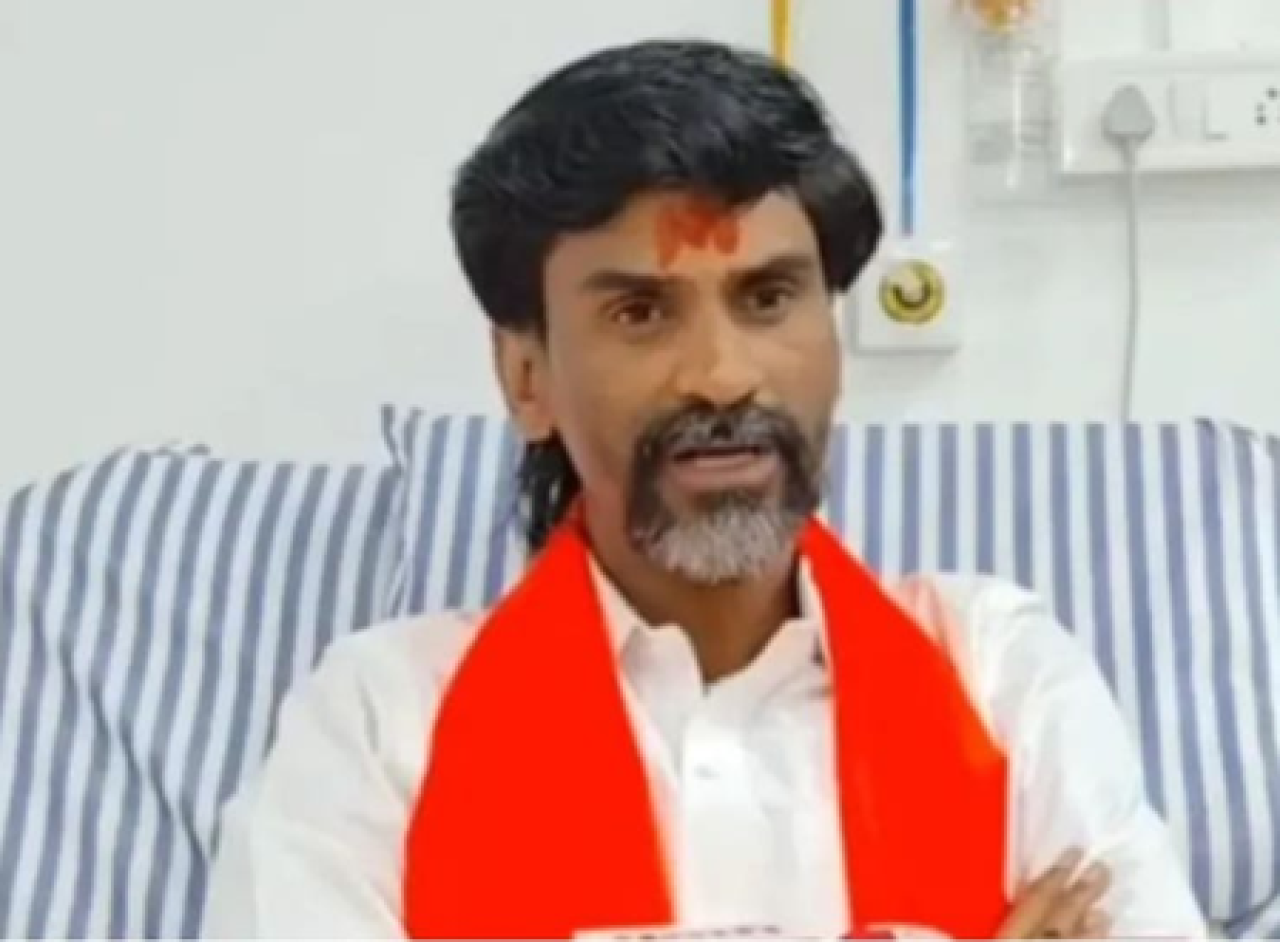 जरांगे पाटिल यांनी आजाद मैदानातील अनशनास नकार दिल्याबद्दल सरकारवर टीका केली जरांगे पाटिल यांनी आजाद मैदानातील अनशनास नकार दिल्याबद्दल सरकारवर टीका केली