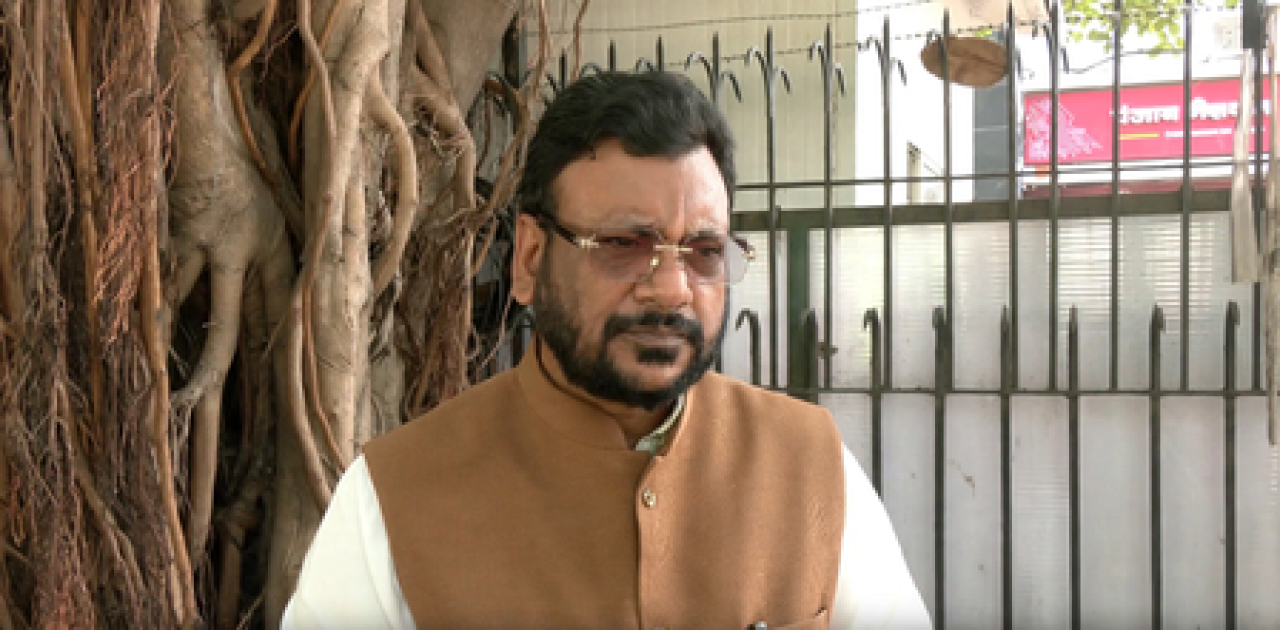 तलाक पीडित बेसहारा महिलांसाठी वक्फ बोर्ड देणार घर, प्रस्ताव पुढील महिन्यात: शादाब शम्स तलाक पीडित बेसहारा महिलांसाठी वक्फ बोर्ड देणार घर, प्रस्ताव पुढील महिन्यात: शादाब शम्स