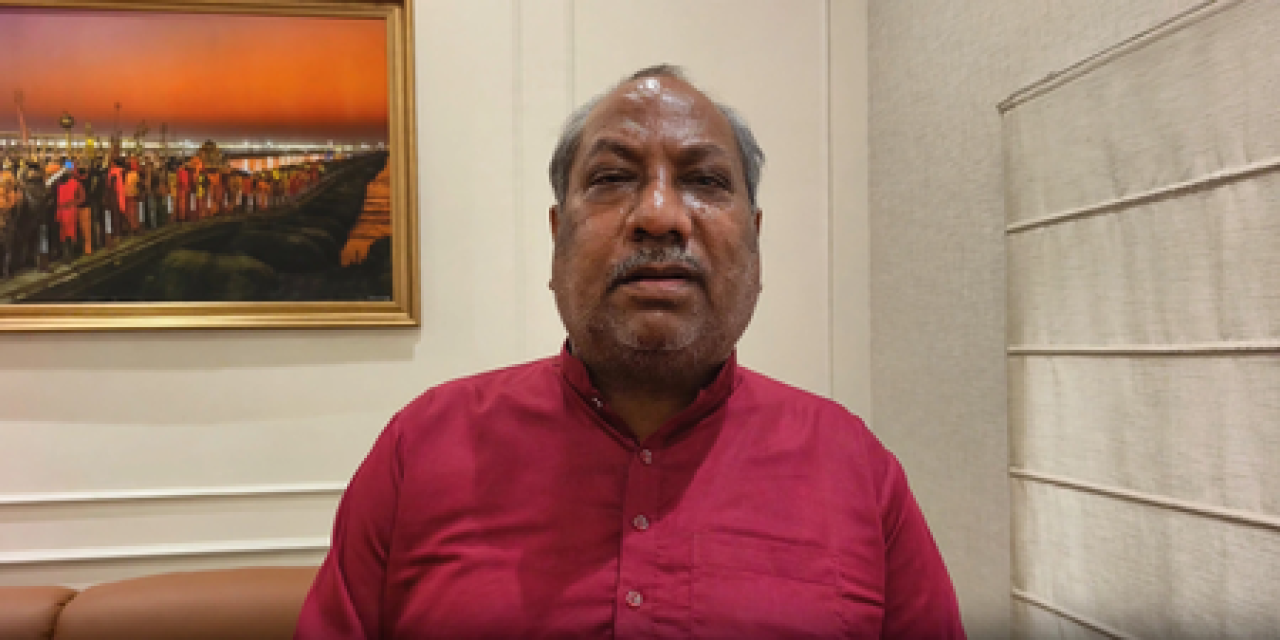 निषाद आरक्षणावर संजय निषाद यांचे स्पष्ट मत: लढाई कुर्सीची नाही, तर संवैधानिक ओळखाची आहे निषाद आरक्षणावर संजय निषाद यांचे स्पष्ट मत: लढाई कुर्सीची नाही, तर संवैधानिक ओळखाची आहे