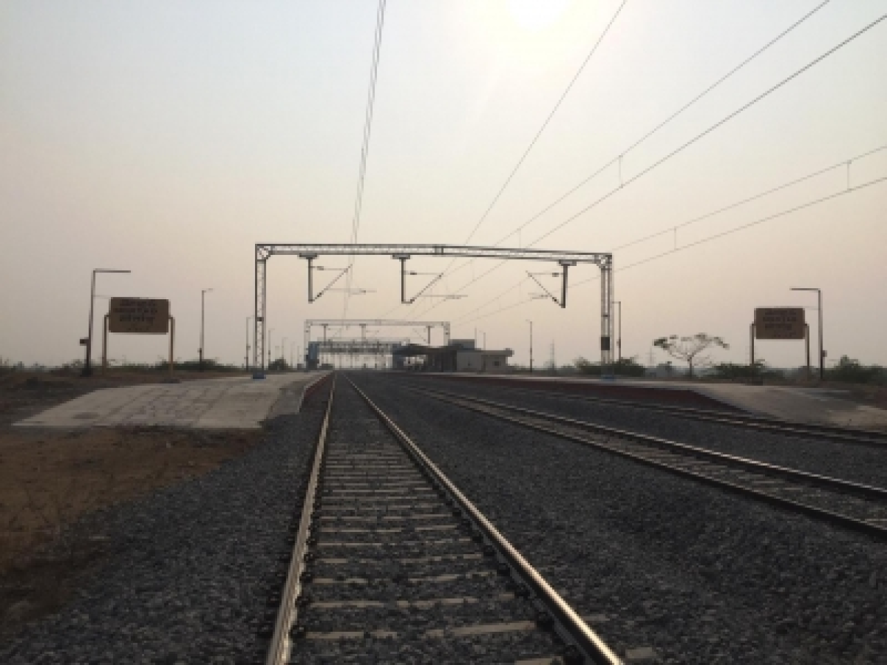 रेल कनेक्टिविटीसाठी 10,783 कोटींच्या तीन प्रकल्पांना मंजुरी रेल कनेक्टिविटीसाठी 10,783 कोटींच्या तीन प्रकल्पांना मंजुरी