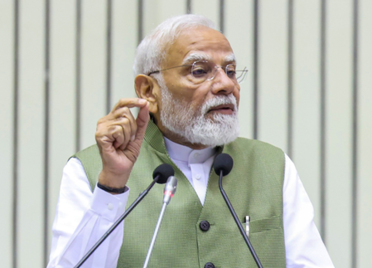 सावन बरवालने एशियाई खेलांमध्ये ऐतिहासिक सिल्वर मेडल जिंकलं, पीएम मोदींची शुभेच्छा सावन बरवालने एशियाई खेलांमध्ये ऐतिहासिक सिल्वर मेडल जिंकलं, पीएम मोदींची शुभेच्छा