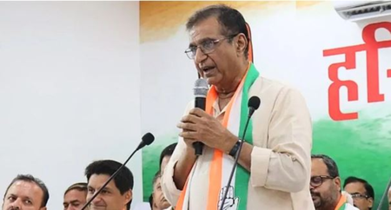 काँग्रेसचे वरिष्ठ नेता दीपक बाबरिया यांचे निधन, राहुल गांधी-प्रियंका यांनी व्यक्त केला शोक काँग्रेसचे वरिष्ठ नेता दीपक बाबरिया यांचे निधन, राहुल गांधी-प्रियंका यांनी व्यक्त केला शोक