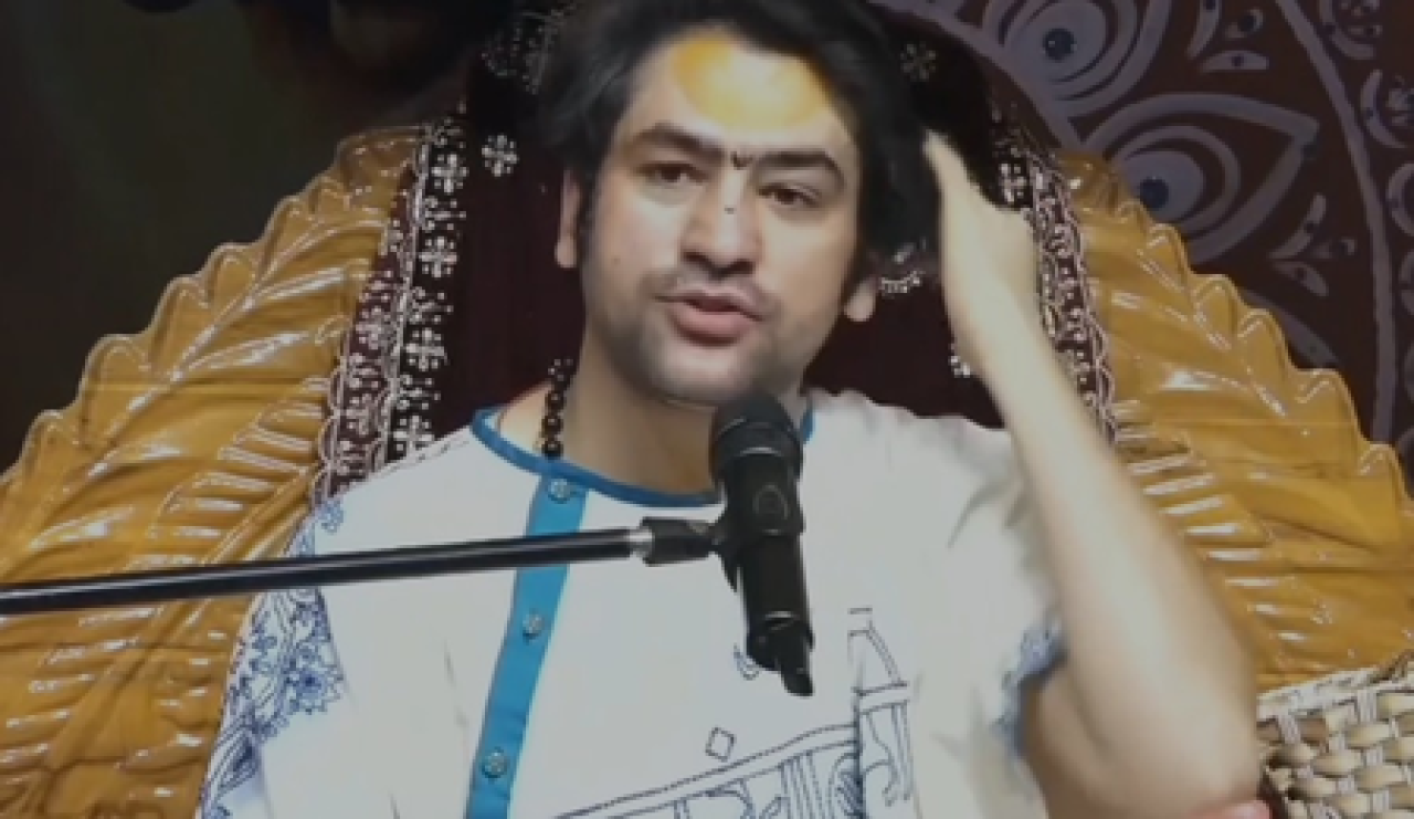 कैप्टन स्मित मच्छार ने हनुमान चालीसा से पाया आत्मविश्वास, बचाई 100 से अधिक लोगों की जान: धीरेंद्र कृष्ण शास्त्री कैप्टन स्मित मच्छार ने हनुमान चालीसा से पाया आत्मविश्वास, बचाई 100 से अधिक लोगों की जान: धीरेंद्र कृष्ण शास्त्री