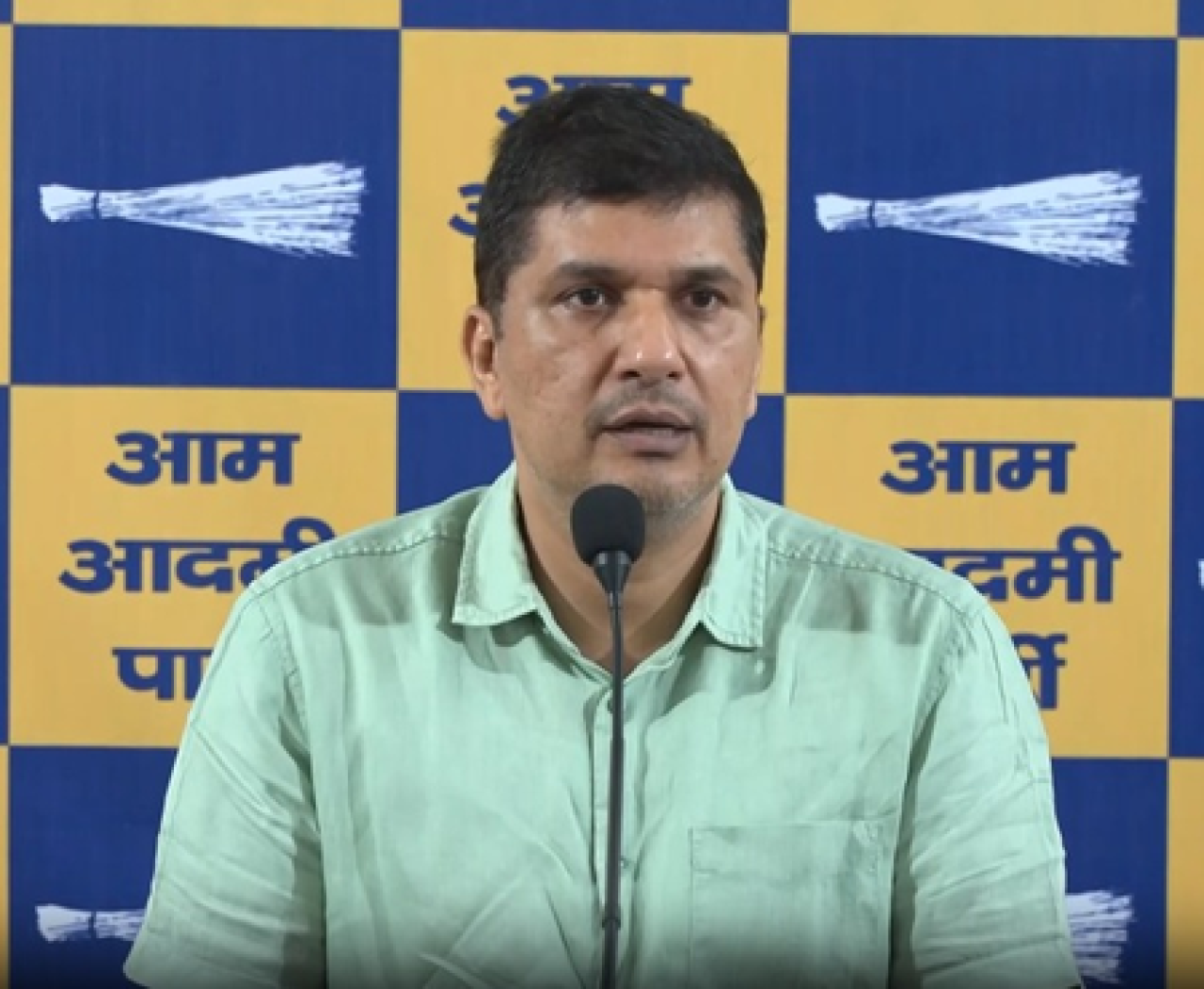 दिल्लीतील राशन घोटाळ्यात मंत्री मनजिंदर सिंह सिरसाची सीबीआय चौकशीसाठी मागणी दिल्लीतील राशन घोटाळ्यात मंत्री मनजिंदर सिंह सिरसाची सीबीआय चौकशीसाठी मागणी