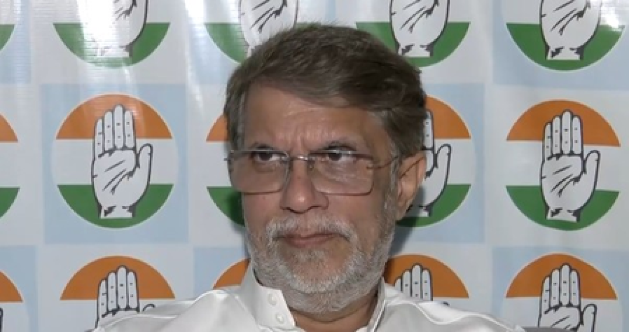 राहुल गांधी के मानहानि मामले में बरी होने पर कांग्रेस का जश्न राहुल गांधी के मानहानि मामले में बरी होने पर कांग्रेस का जश्न