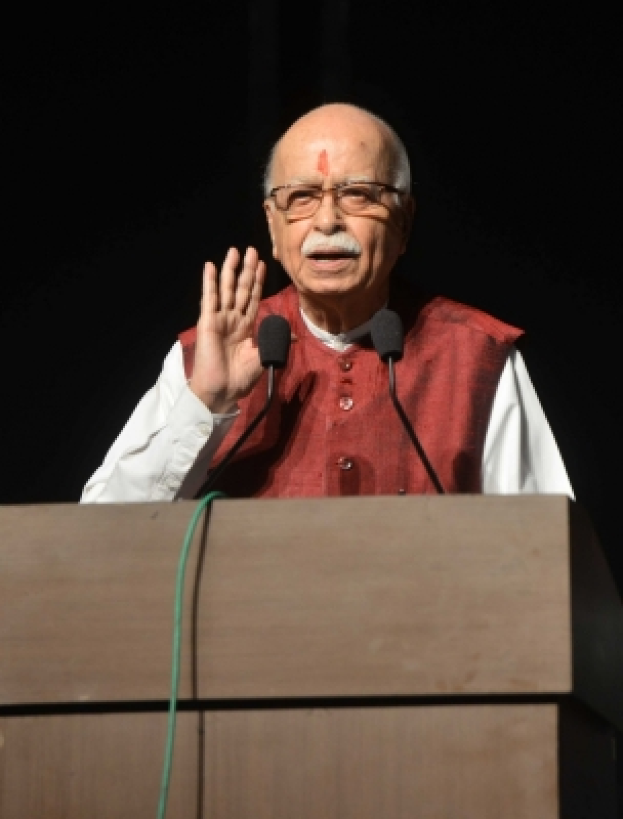 लाल कृष्ण आडवाणी अपोलो अस्पतालात दाखल लाल कृष्ण आडवाणी अपोलो अस्पतालात दाखल